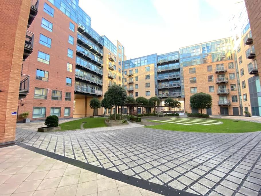 Sheffield City Centre Apartment & Balcony Extérieur photo