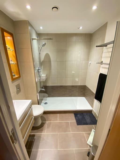 Sheffield City Centre Apartment & Balcony Extérieur photo